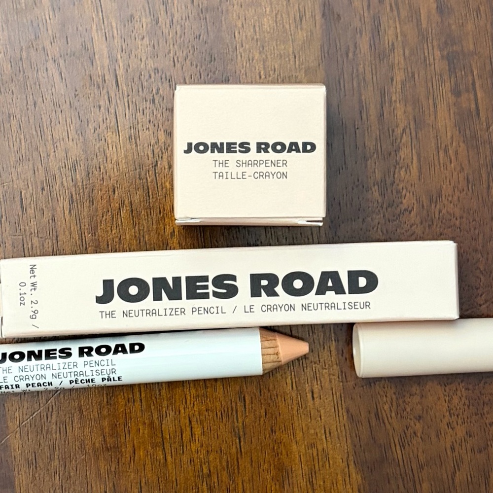 Jones Road Peach Neutralizer Pencil with Sharpener